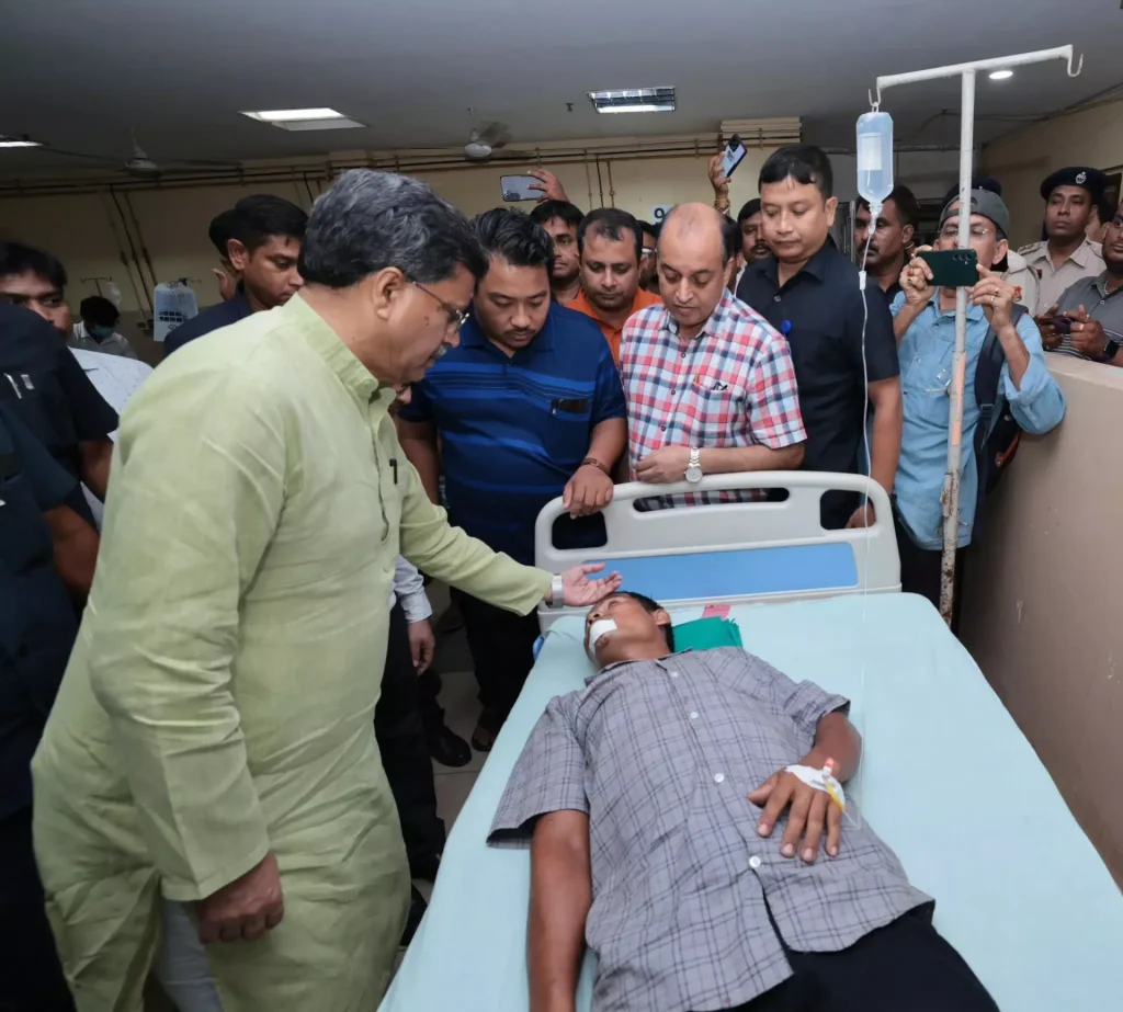 1732328 nine bjp functionaries injured in tripura