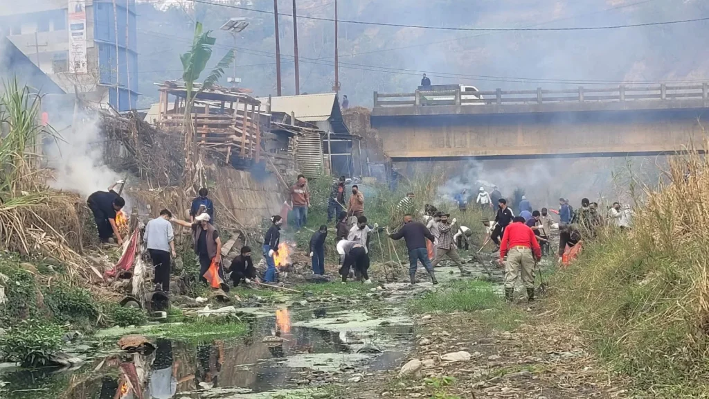 2,000 Volunteers Join Cleanliness Drive at Senapati River as Part of 'Clean Senapati River Campaign' 1 WhatsApp Image 2025 03 22 at 12.32.47 d2983dbf